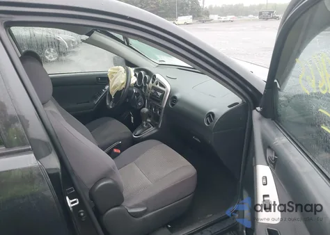 2006 Toyota Matrix from USA, damaged, VIN 2T1KR32E06C602016